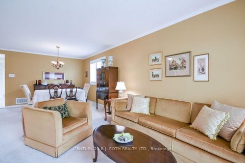 Photo 5 at 62 Benson Drive, Northwest, Barrie