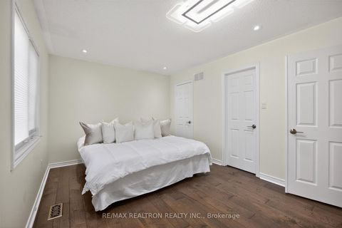 Photo 29 at 5 Yvonne Place, Bayview Wellington, Aurora