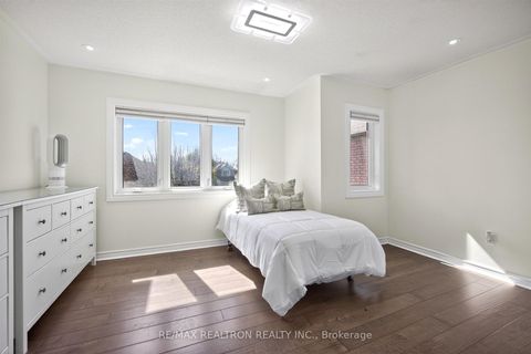 Photo 37 at 5 Yvonne Place, Bayview Wellington, Aurora