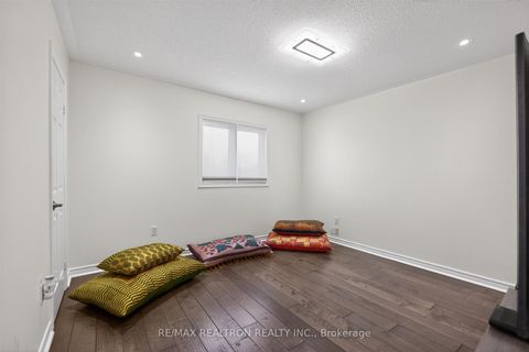 Photo 40 at 5 Yvonne Place, Bayview Wellington, Aurora