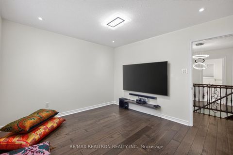 Photo 41 at 5 Yvonne Place, Bayview Wellington, Aurora
