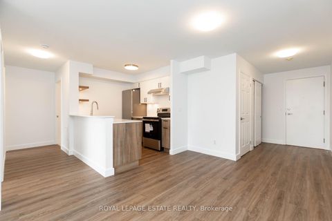 Photo 5 at 822 - 3650 Kingston Road, Scarborough Village, Toronto