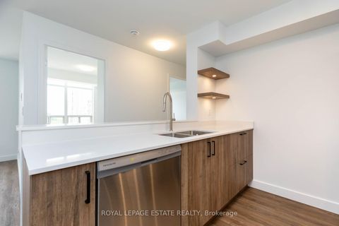 Photo 8 at 822 - 3650 Kingston Road, Scarborough Village, Toronto