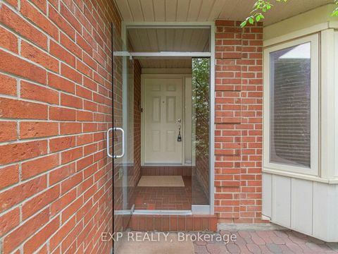 Photo 2 at 129 Franklin Avenue, Yorkhill, Vaughan