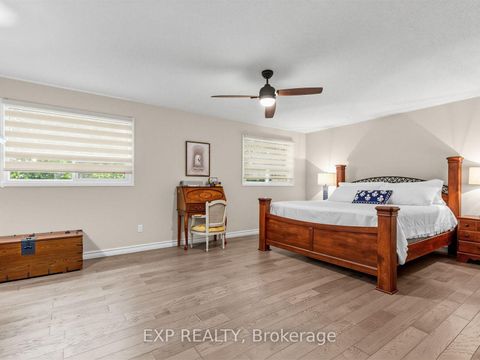 Photo 16 at 129 Franklin Avenue, Yorkhill, Vaughan