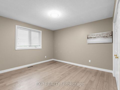 Photo 22 at 129 Franklin Avenue, Yorkhill, Vaughan