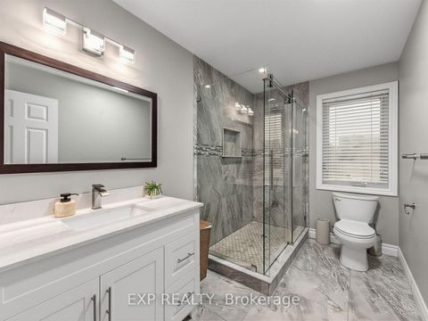 Photo 24 at 129 Franklin Avenue, Yorkhill, Vaughan