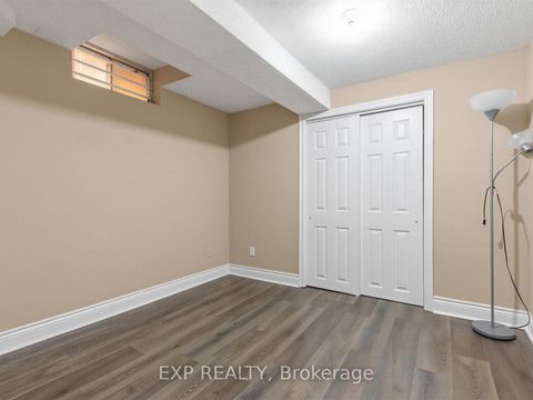 Photo 28 at 129 Franklin Avenue, Yorkhill, Vaughan