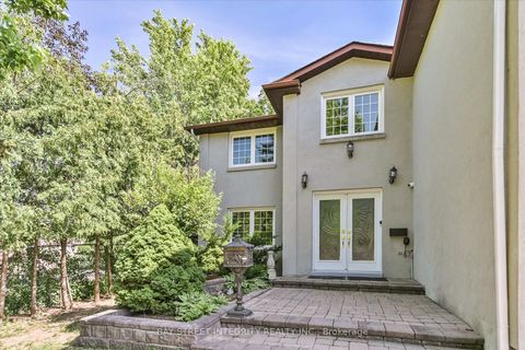 Photo 1 at 151 Old Surrey Lane, South Richvale, Richmond Hill