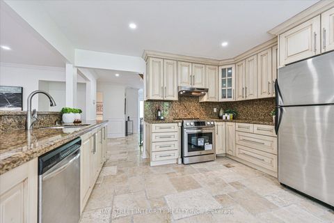 Photo 11 at 151 Old Surrey Lane, South Richvale, Richmond Hill