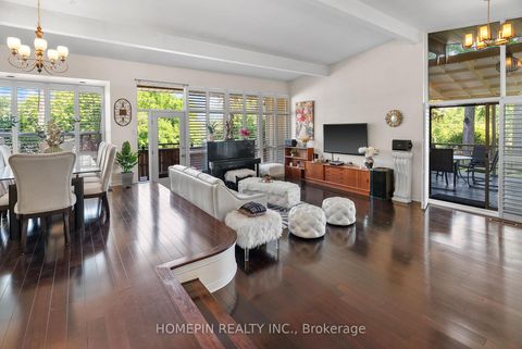 Photo 9 at 25 Grovetree Road, Beaumonde Heights, Toronto