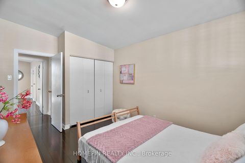 Photo 20 at 25 Grovetree Road, Beaumonde Heights, Toronto