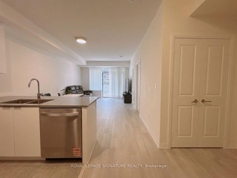Photo 1 at 325 - 3270 Sheppard Avenue E, Sullivan, Toronto