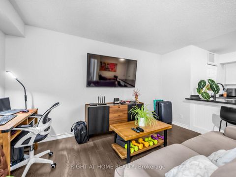 Photo 1 at 61 - 95 The Queensway, Swansea, Toronto
