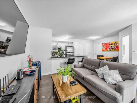 Photo 3 at 61 - 95 The Queensway, Swansea, Toronto