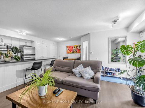 Photo 4 at 61 - 95 The Queensway, Swansea, Toronto