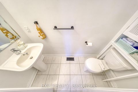 Photo 14 at 8 Prosperity Way, Holland Landing, East Gwillimbury