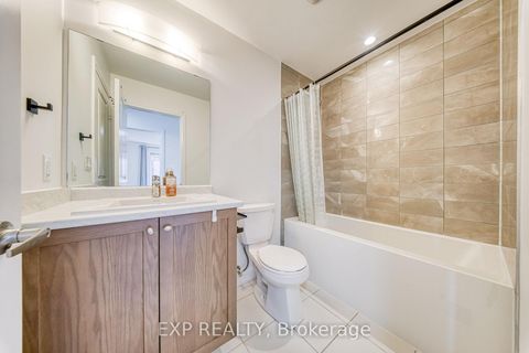 Photo 25 at 8 Prosperity Way, Holland Landing, East Gwillimbury