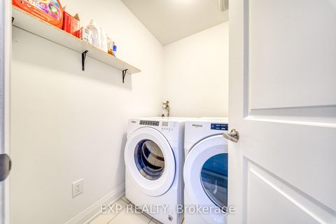 Photo 28 at 8 Prosperity Way, Holland Landing, East Gwillimbury