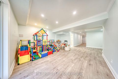 Photo 29 at 8 Prosperity Way, Holland Landing, East Gwillimbury