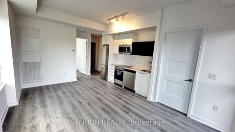 Photo 16 at 513 - 25 Neighbourhood Lane, Queensway, Toronto