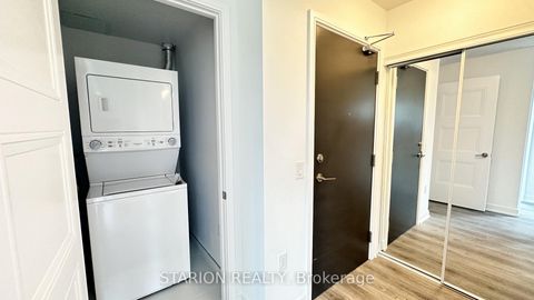 Photo 19 at 513 - 25 Neighbourhood Lane, Queensway, Toronto
