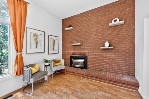 Photo 5 at 36 - 100 Burrows Hall Boulevard, Malvern, Toronto