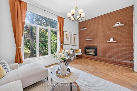 Photo 6 at 36 - 100 Burrows Hall Boulevard, Malvern, Toronto