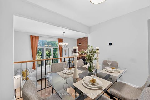 Photo 9 at 36 - 100 Burrows Hall Boulevard, Malvern, Toronto