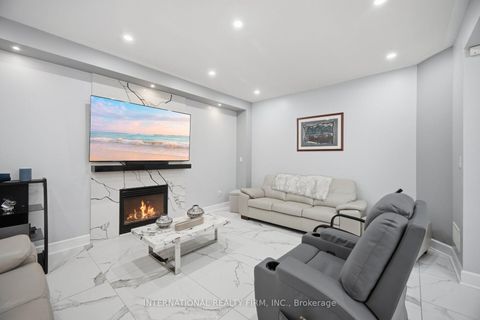 Photo 7 at 84 Fred Young Drive, CFB, Toronto