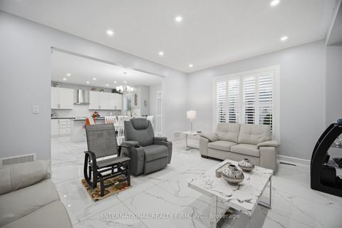 Photo 9 at 84 Fred Young Drive, CFB, Toronto