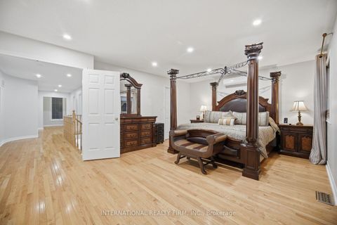 Photo 16 at 84 Fred Young Drive, CFB, Toronto