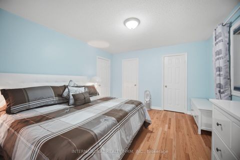 Photo 22 at 84 Fred Young Drive, CFB, Toronto