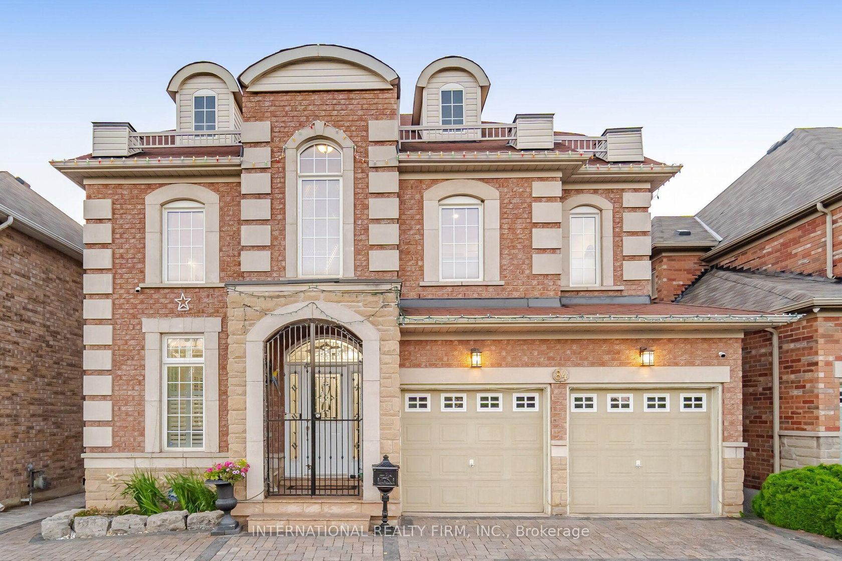 84 Fred Young Drive, CFB, Toronto 