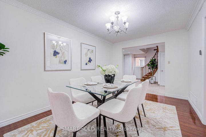 Photo 15 at 837 Queensbridge Drive, Creditview, Mississauga