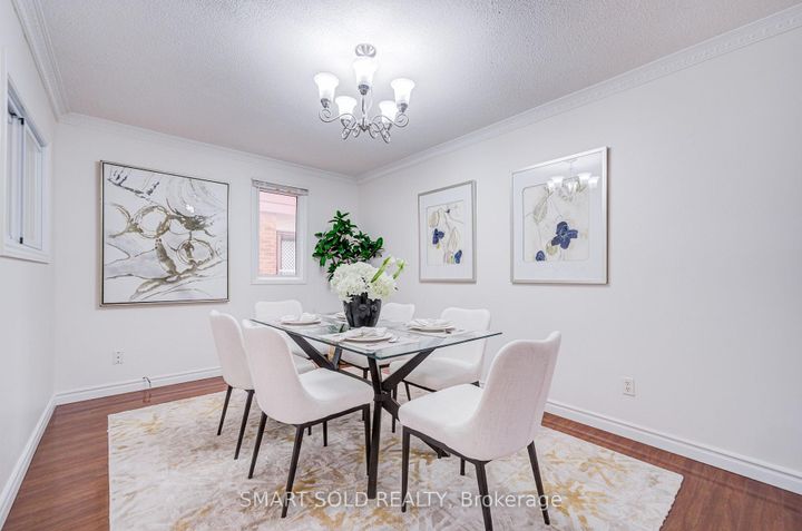 Photo 16 at 837 Queensbridge Drive, Creditview, Mississauga