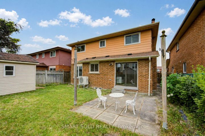 Photo 40 at 837 Queensbridge Drive, Creditview, Mississauga