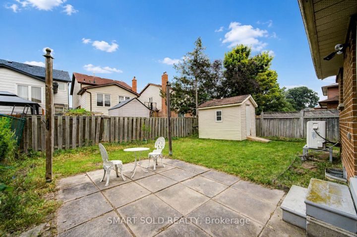 Photo 41 at 837 Queensbridge Drive, Creditview, Mississauga