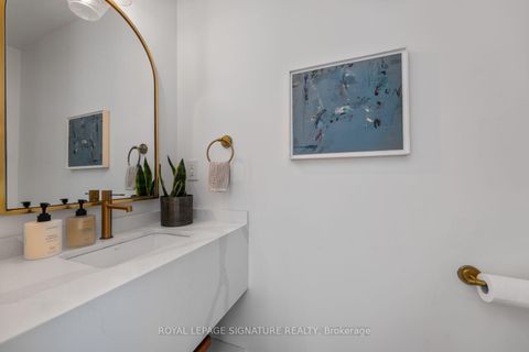 Photo 4 at 20 Duart Park Road, The Beaches, Toronto