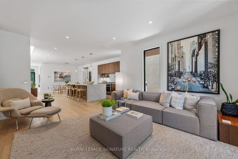 Photo 12 at 20 Duart Park Road, The Beaches, Toronto