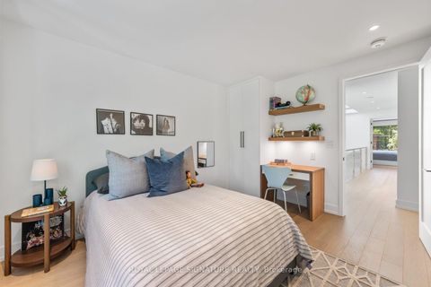 Photo 17 at 20 Duart Park Road, The Beaches, Toronto