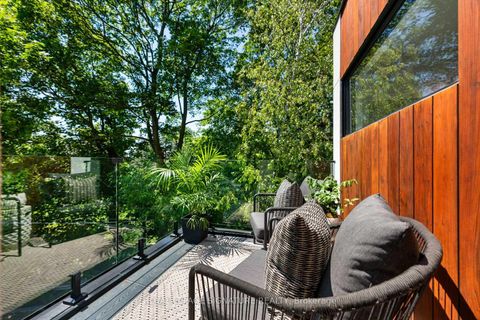 Photo 26 at 20 Duart Park Road, The Beaches, Toronto
