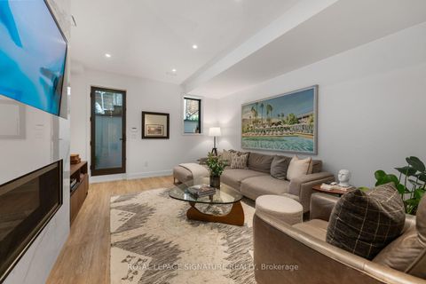 Photo 37 at 20 Duart Park Road, The Beaches, Toronto