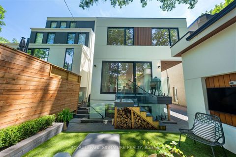 Photo 44 at 20 Duart Park Road, The Beaches, Toronto