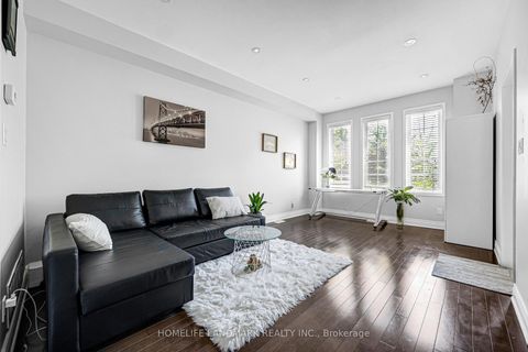 Photo 2 at 293 Murray Ross Parkway, York University Heights, Toronto