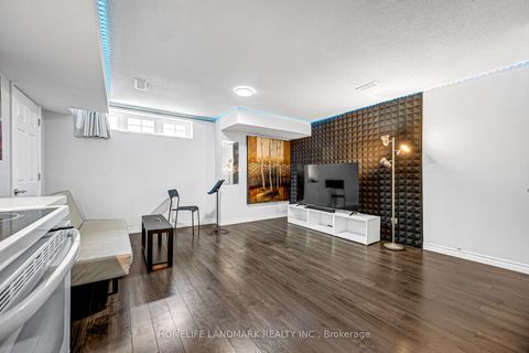 Photo 39 at 293 Murray Ross Parkway, York University Heights, Toronto