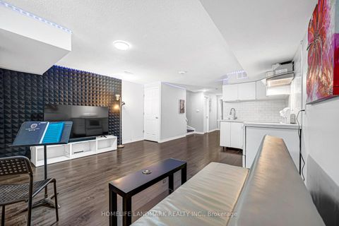 Photo 41 at 293 Murray Ross Parkway, York University Heights, Toronto