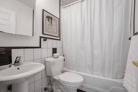 Photo 21 at 6 Stephenfrank Road, Bendale, Toronto