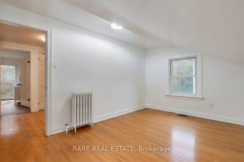 Photo 12 at 224 ELLIS Avenue, Swansea, Toronto