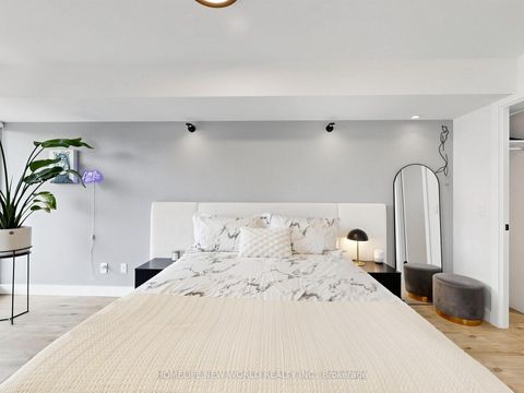 Photo 14 at 1911 - 30 Grand Trunk Crescent, Waterfront Communities C1, Toronto